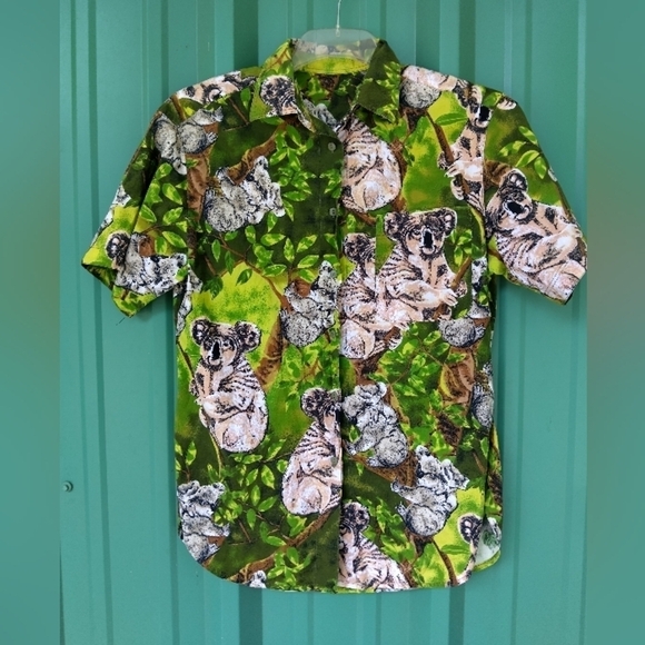 Women's Green Koala Bears Button Up Shirt Size Small Hawaiian Hawaii - Picture 2 of 14